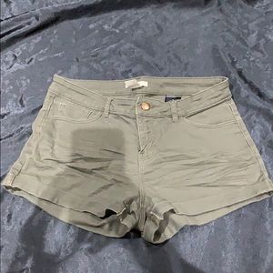 army green high waisted shorts